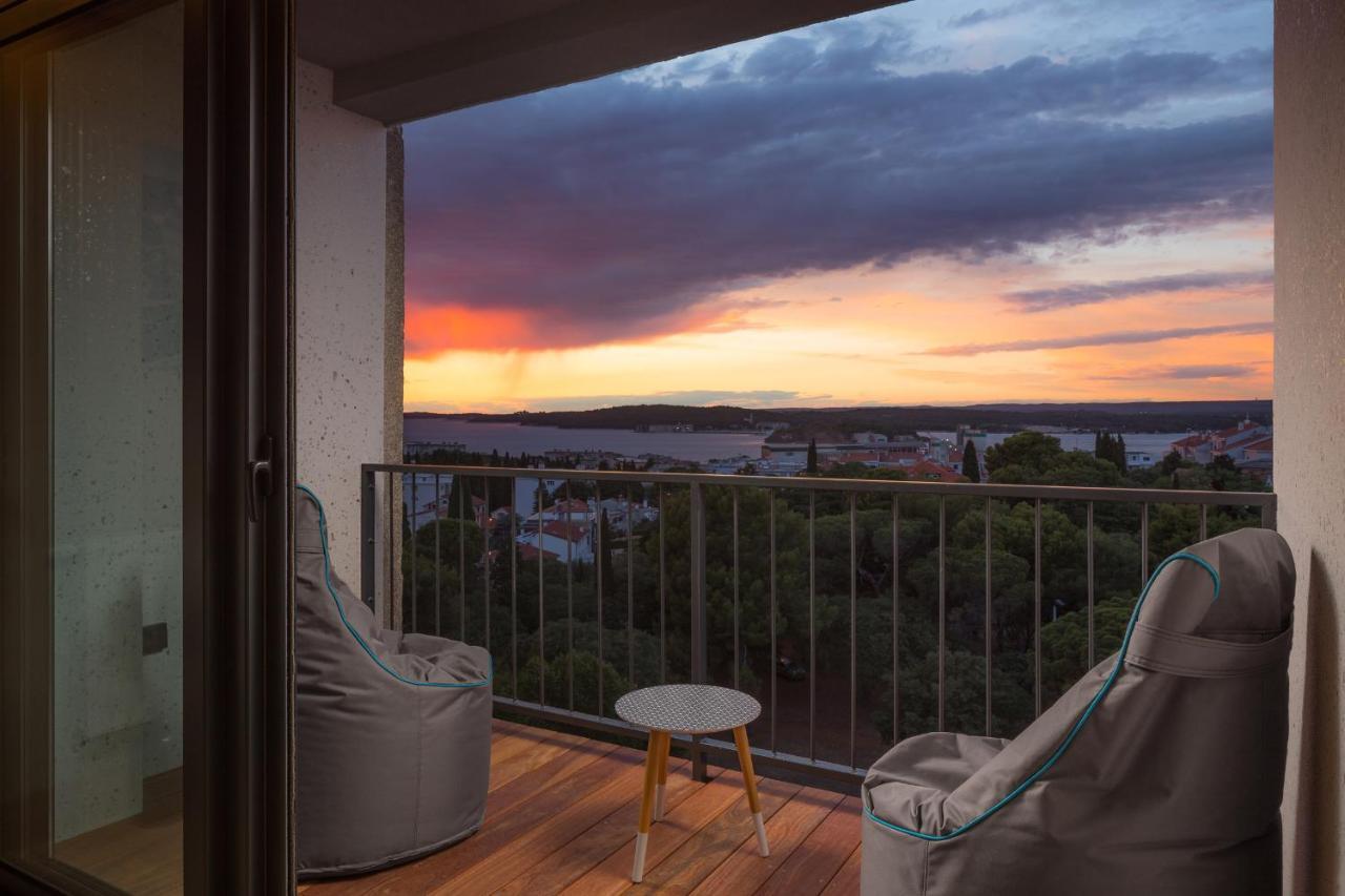 Luxury Apartment Bianco Pula Exterior photo